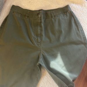 Jones New York pants.  Like New cindition.  Size 10.